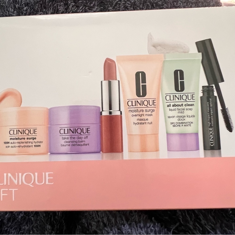 CLINIQUE 6 PIECE CULT CLASSICS MOISTURE DUO SET NWT - Picture 2 of 4